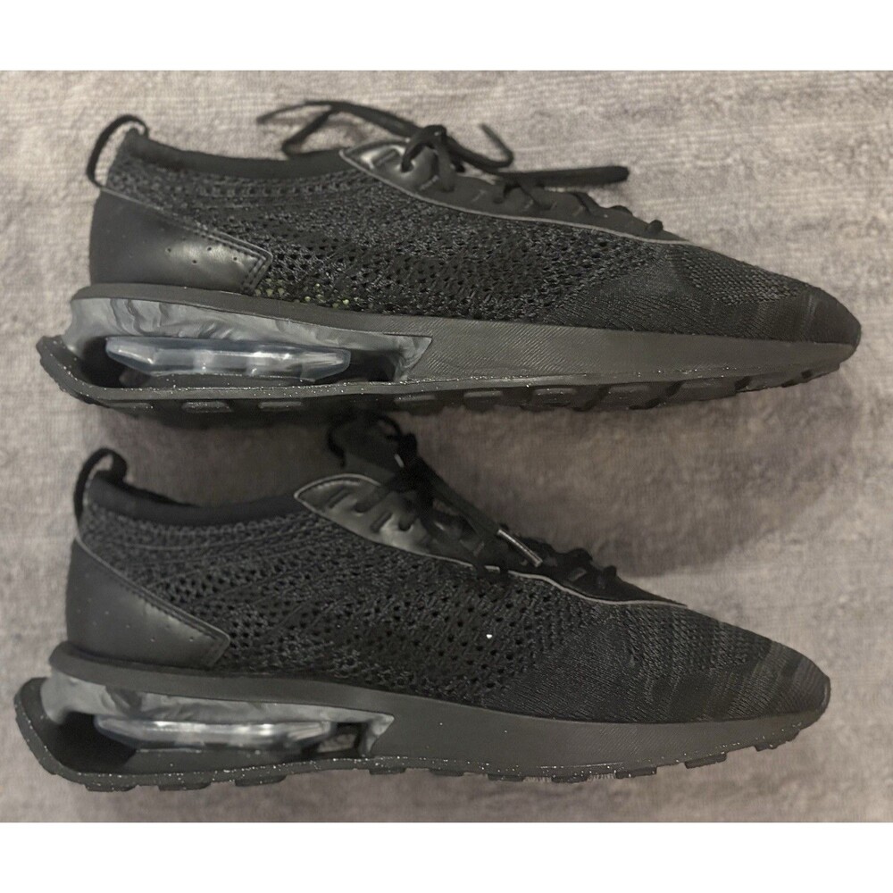 Nike Air Max Flyknit Racer Triple Black Mens size 10 FD2764-001